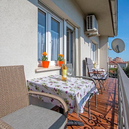 Apartman Oliva Pula Buitenkant foto